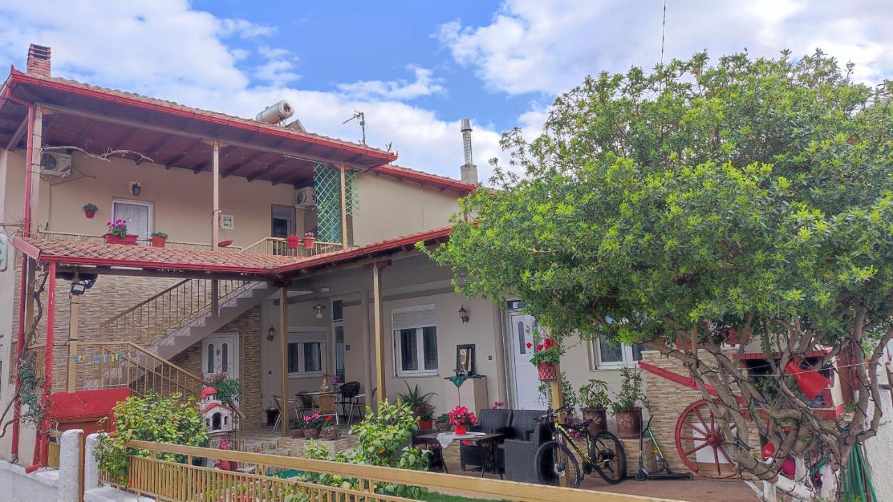 Alexandros Guesthouse Órma Exterior foto