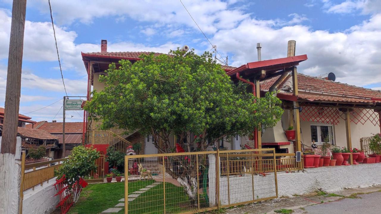 Alexandros Guesthouse Órma Exterior foto